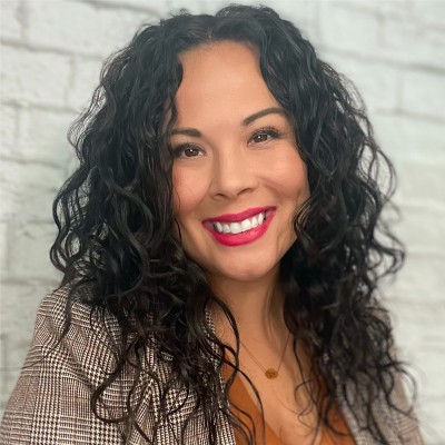 Natalie Ruiz Founder of AnswerConnect